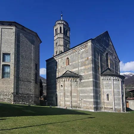 Al Castello Konukevi Gravedona